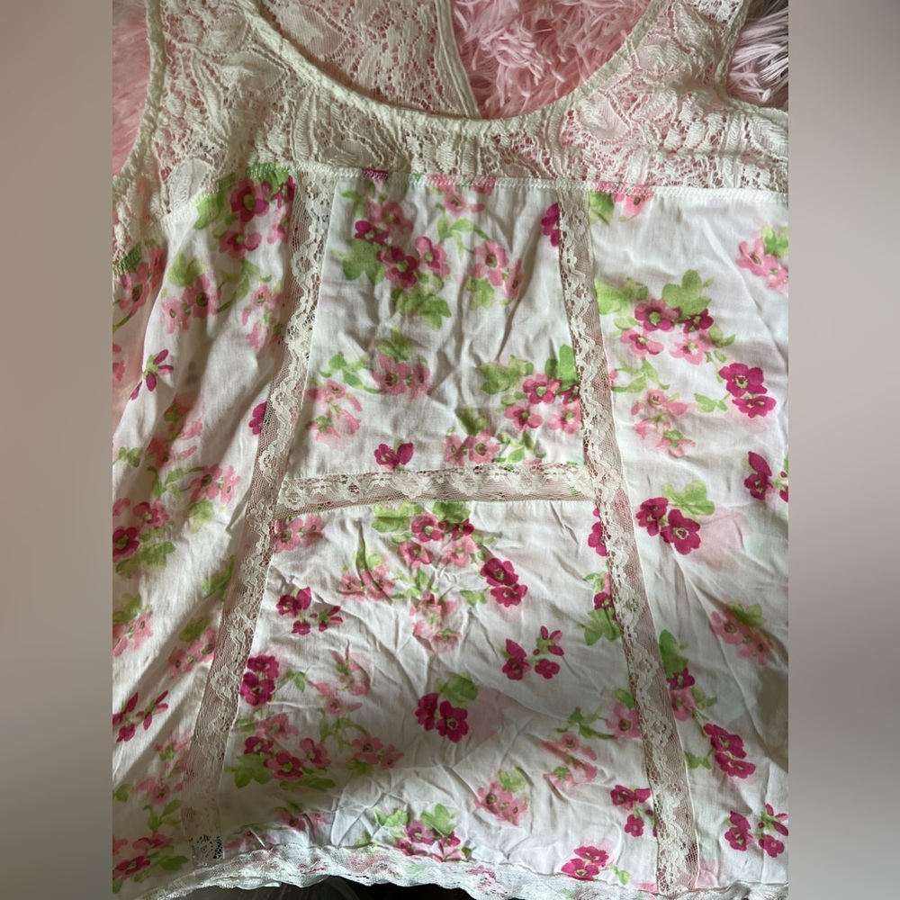 NWT Aeropostale Womens Floral Lace Tank Top - Picture 3 of 3